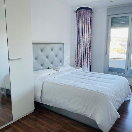 Fira De Barcelona City View Apartment With Garage Parking Оспиталет де Лобрегат Екстериор снимка