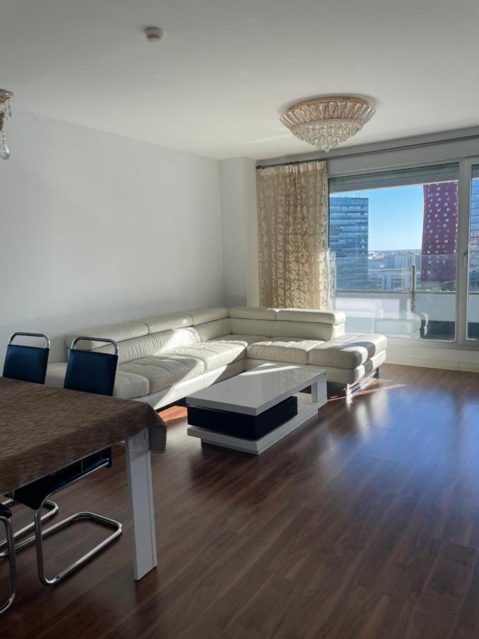 Fira De Barcelona City View Apartment With Garage Parking Оспиталет де Лобрегат Екстериор снимка