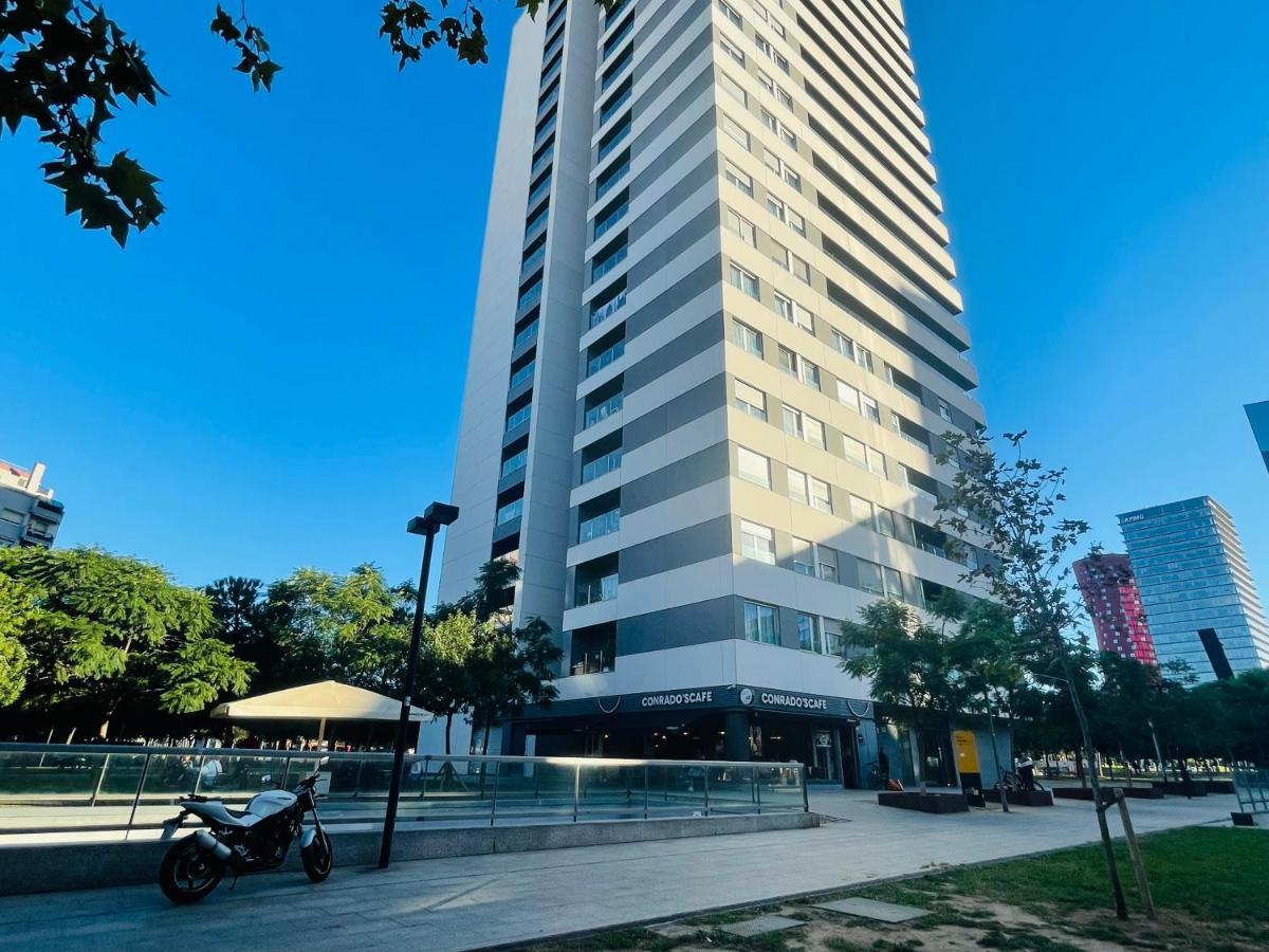 Fira De Barcelona City View Apartment With Garage Parking Оспиталет де Лобрегат Екстериор снимка
