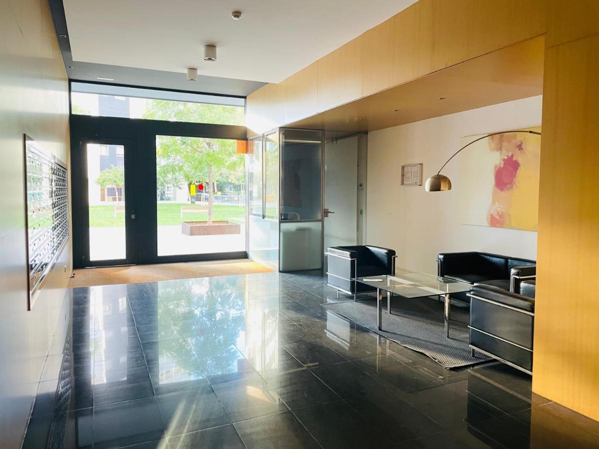 Fira De Barcelona City View Apartment With Garage Parking Оспиталет де Лобрегат Екстериор снимка
