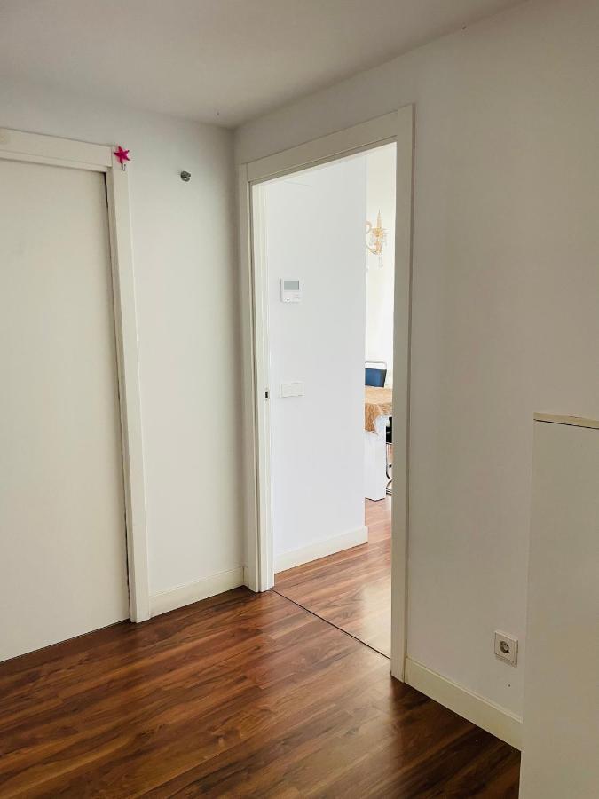 Fira De Barcelona City View Apartment With Garage Parking Оспиталет де Лобрегат Екстериор снимка
